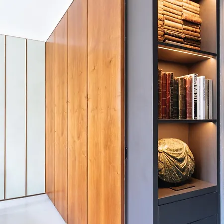 Bright & Modern With Great Sun Exposure * Parigi