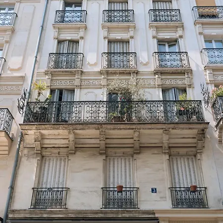 Bright & Modern With Great Sun Exposure Appartamento Parigi
